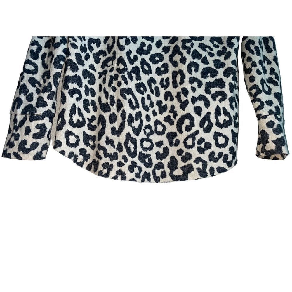 Grayson/Threads Cheetah Knit Tunic Top - Picture 3 of 11